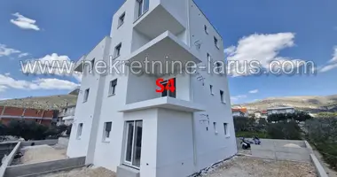 2 bedroom apartment in Seget Donji, Croatia
