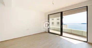 Apartamento 4 habitaciones en Becici, Montenegro