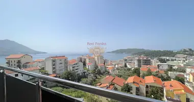 Apartamento 3 habitaciones en Montenegro