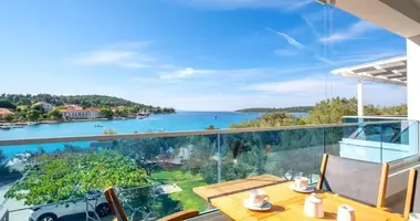 Hôtel 450 m² dans Opcina Orebic, Croatie