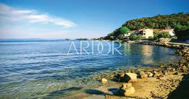 Terrain dans Kampor, Croatie