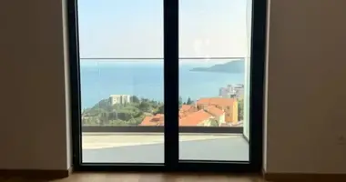 Apartamento 2 habitaciones en Becici, Montenegro