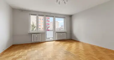 Mieszkanie 2 pokoi w Warszawa, Polska
