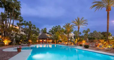 Apartamento 3 habitaciones en Marbella, Španjolska