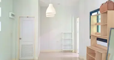 Casa 3 habitaciones en Bang Lamung, Tailandia
