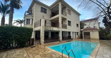 Apartamento 5 habitaciones en Demos Agiou Athanasiou, Chipre