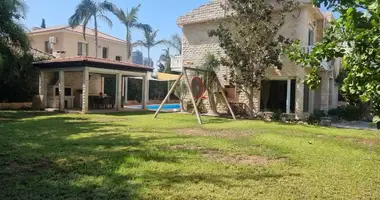 4 bedroom house in Germasogeia, Cyprus