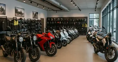 Motorcycle showroom, Vienna, 2nd district, 5% return en Viena, Austria