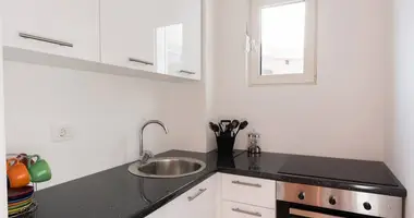 Wohnung 2 Schlafzimmer in Boreti, Montenegro