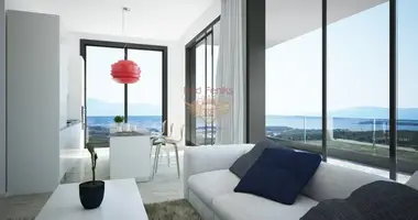 Apartamento 4 habitaciones en Montenegro