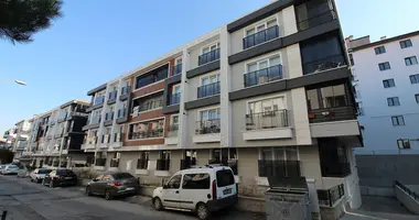 Apartamento 4 habitaciones en Kecioren, Turquía
