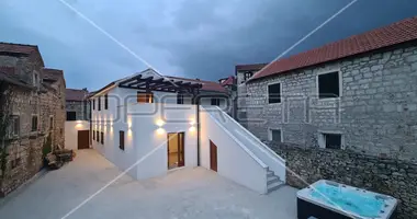 Haus 2 zimmer in Jelsa, Kroatien