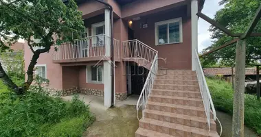 5 bedroom house in Dyulevo, Bulgaria