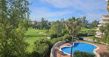 Apartamento 3 habitaciones en San Pedro Alcantara, Španjolska