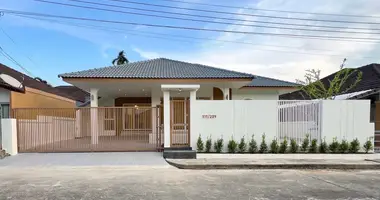 Villa 3 chambres dans Si Sunthon, Thaïlande