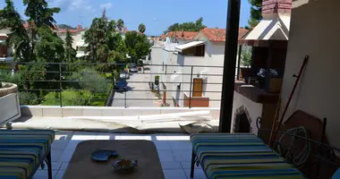 Casa 5 habitaciones en Pefkochori, Grecia