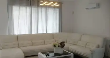 Maison 5 chambres dans Demos Agiou Athanasiou, Chypre