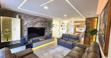 Apartamento 4 habitaciones en Rafailovici, Montenegro