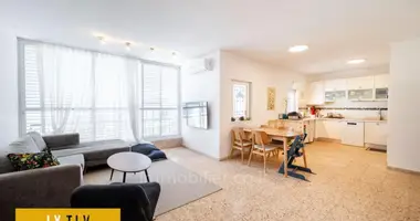 3 room apartment in Tel-Aviv, Israel