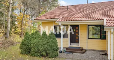 Mieszkanie 5 pokojów w Kaarina, Finlandia