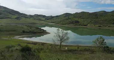 Terrain dans Kashar, Albanie
