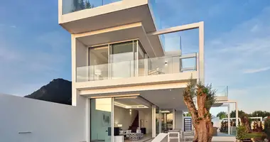 Villa 4 bedrooms in Marbella, Spain