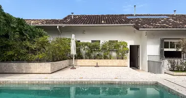Casa 5 habitaciones en Regiao Geografica Imediata do Rio de Janeiro, Brasil