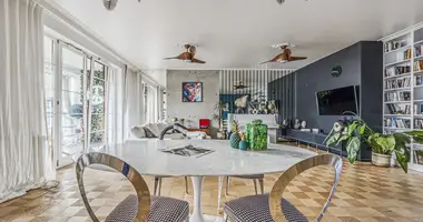 3 bedroom apartment in Warsaw, Poland