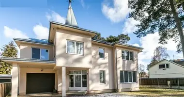 6 room house in Riga, Latvia