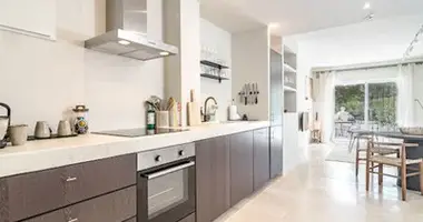 Квартира 2 спальни в Сан-Педро-Алькантара, Испания