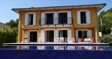 Schloss 4 Schlafzimmer in sa Mola, Spanien