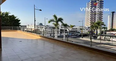 Commercial property 63 m² in Adeje, Spain
