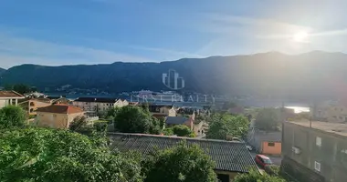 Квартира 2 спальни в Доброта, Черногория