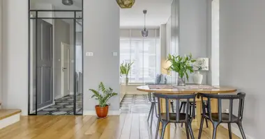 4 bedroom house in Warsaw, Poland