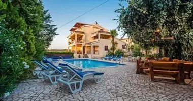 Hotel 500 m² w Grad Porec, Chorwacja