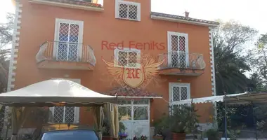 Villa 4 bedrooms in Rome, Italy