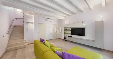 Вилла 4 комнаты в Desenzano del Garda, Италия