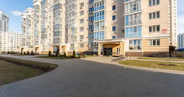 Apartamento 3 habitaciones en Minsk, Belarús