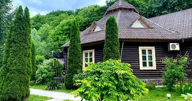 Andere 2 000 m² in Welyki Lasy, Ukraine