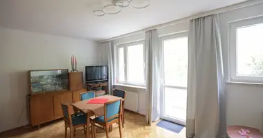 Квартира 2 комнаты в Варшава, Польша