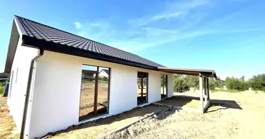 Maison dans Bialarucki sielski Saviet, Bélarus