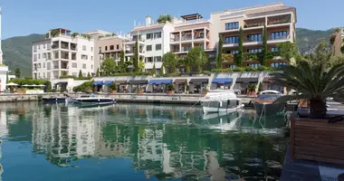Penthouse 4 bedrooms in Tivat, Montenegro