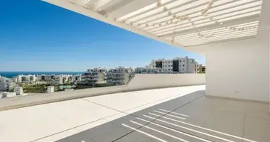 Apartamento 3 habitaciones en Dos Hermanas, Španjolska