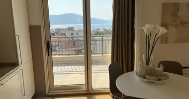 Mieszkanie 3 pokoi w Tivat, Czarnogóra