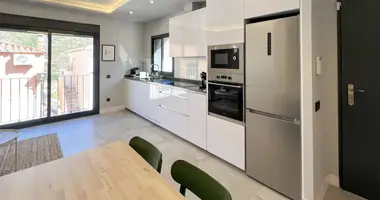 2 bedroom apartment in Benahavis, Spain