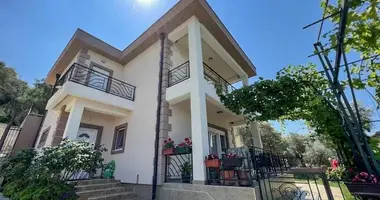 Haus 3 Schlafzimmer in Zaljevo, Montenegro