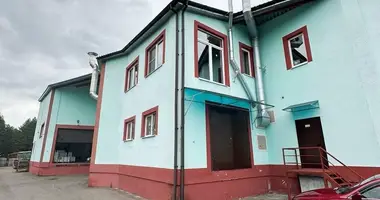 Propiedad comercial 630 m² en Sucharukija, Belarús