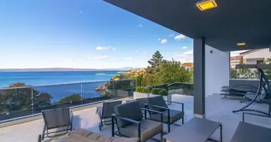 Villa 4 bedrooms in Grad Novi Vinodolski, Croatia