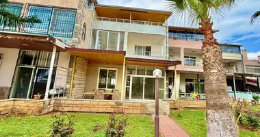 Duplex 6 bedrooms in Mezitli, Turkey