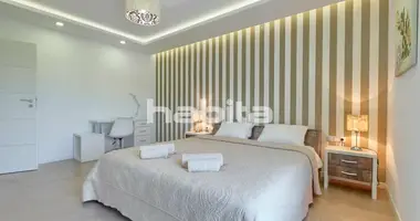 3 bedroom apartment in San Pedro Alcantara, Spain